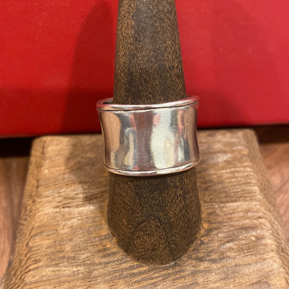 Silpada wide band ring sz 8.5
